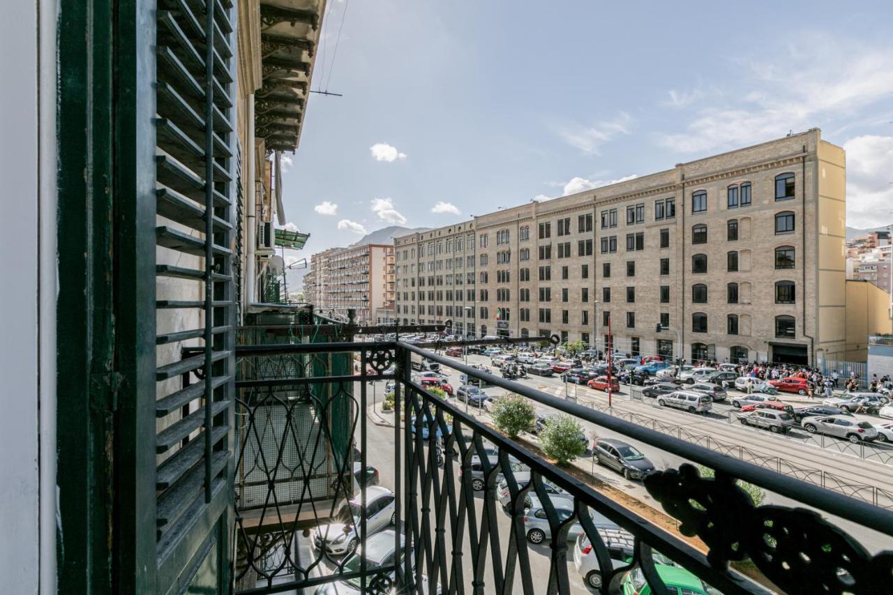 Appartement Corso Dei Mille Station Flat With Balcony à Palerme Extérieur photo